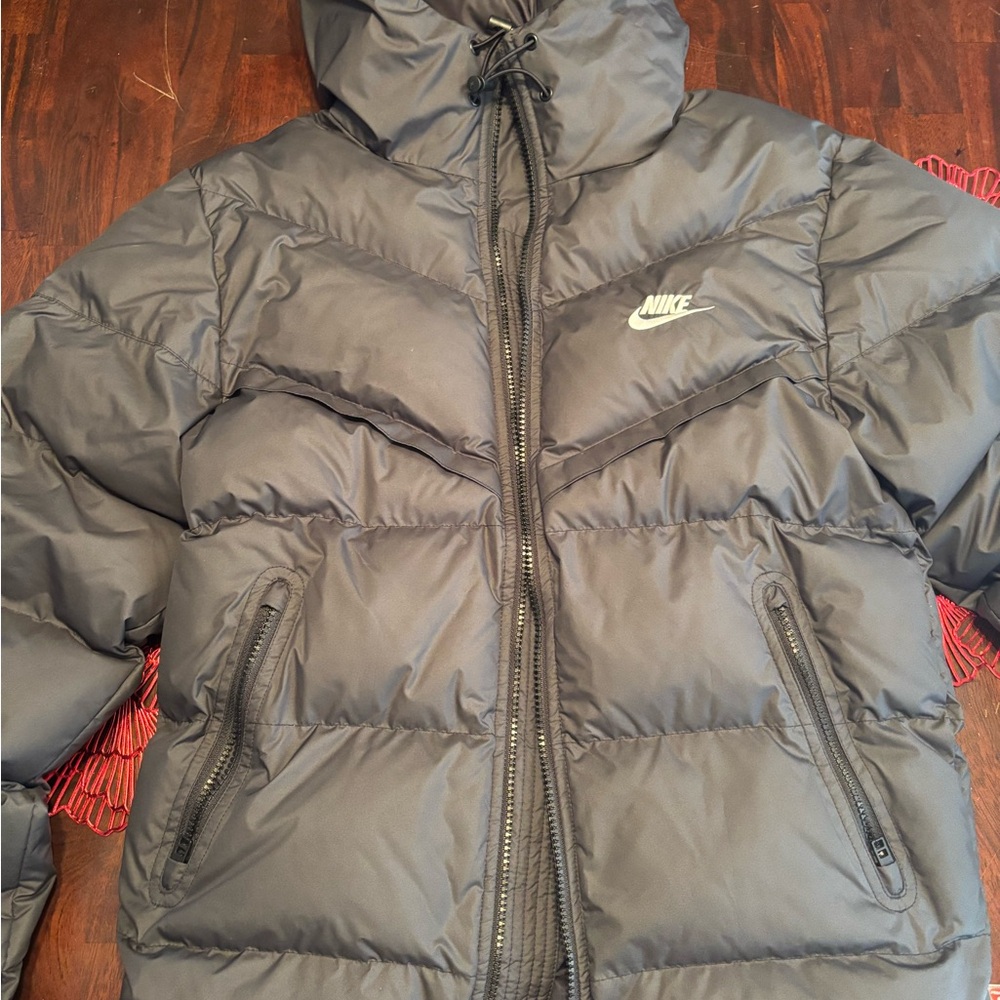 Nike black Puffer Jacket- BRAND NEW! Paid $250
